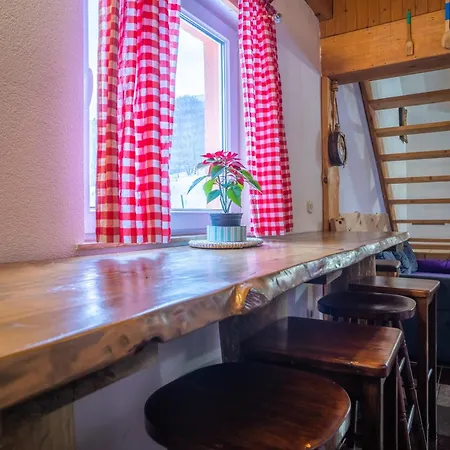 Feriehus Planinska Kuca Oblak *